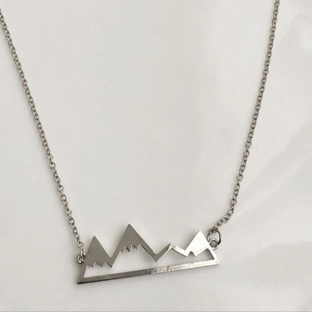Snowy Mountain Range Necklace (B22)
